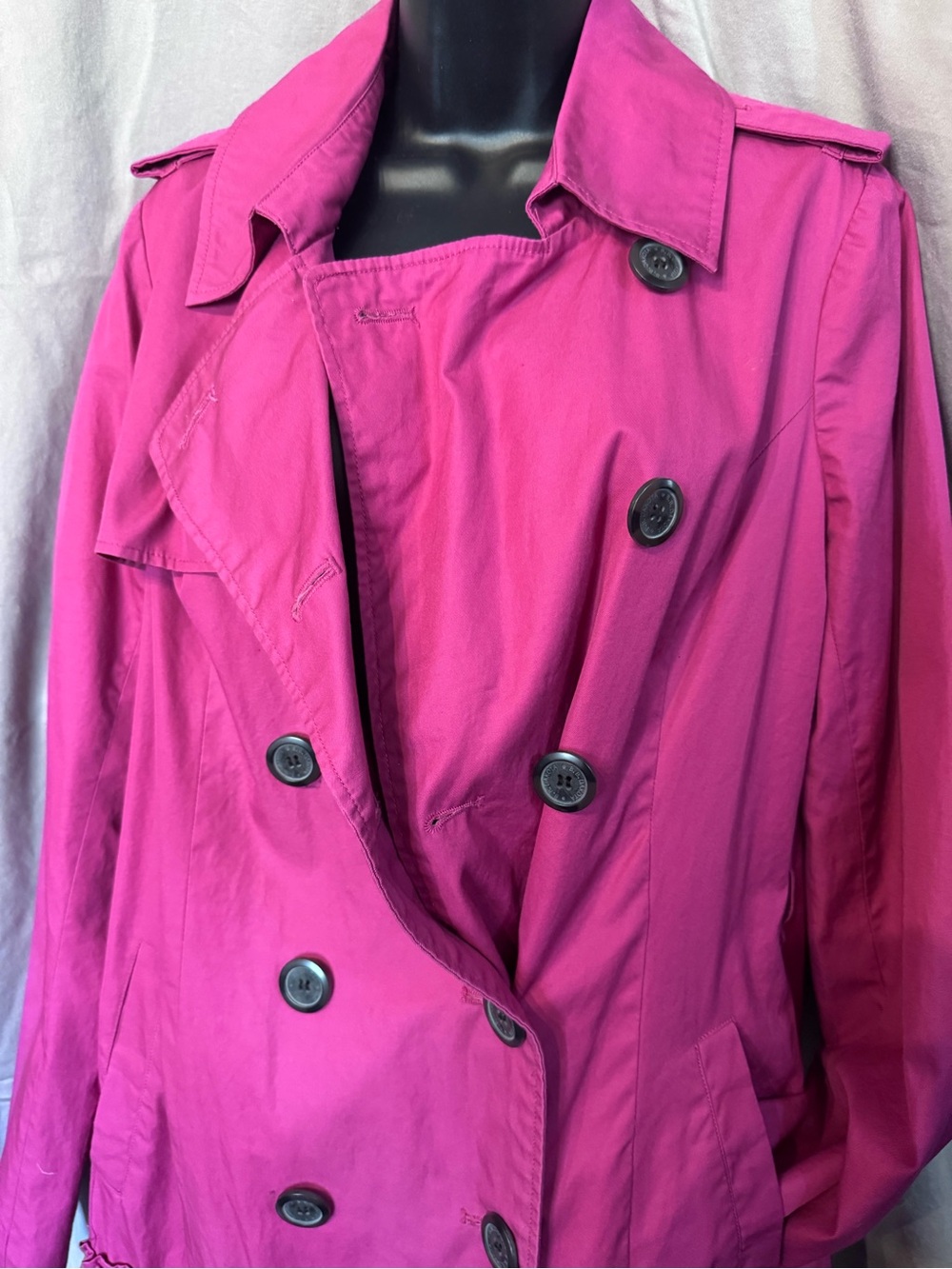 Women’s BB Dakota Vintage Fuchsia Ruffled Hem Trench Coat - Picture 7 of 8